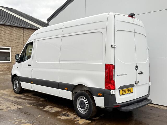 Mercedes-Benz eSprinter 112 L2H2 100% Elektrisch 55kWh 168km WLTP 80kw Snelladen Climate Control Camera Stoelverwarming