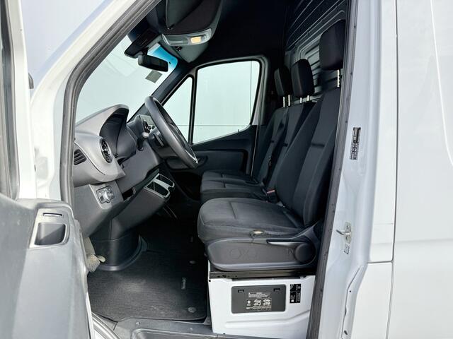Mercedes-Benz eSprinter 112 L2H2 100% Elektrisch 55kWh 168km WLTP 80kw Snelladen Climate Control Camera Stoelverwarming