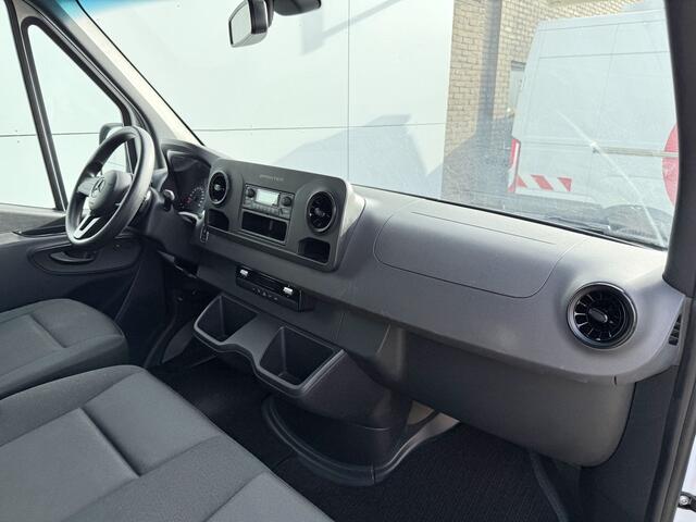 Mercedes-Benz eSprinter 112 L2H2 100% Elektrisch 55kWh 168km WLTP 80kw Snelladen Climate Control Camera Stoelverwarming