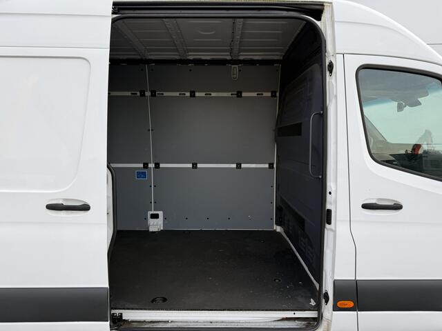 Mercedes-Benz eSprinter 112 L2H2 100% Elektrisch 55kWh 168km WLTP 80kw Snelladen Climate Control Camera Stoelverwarming