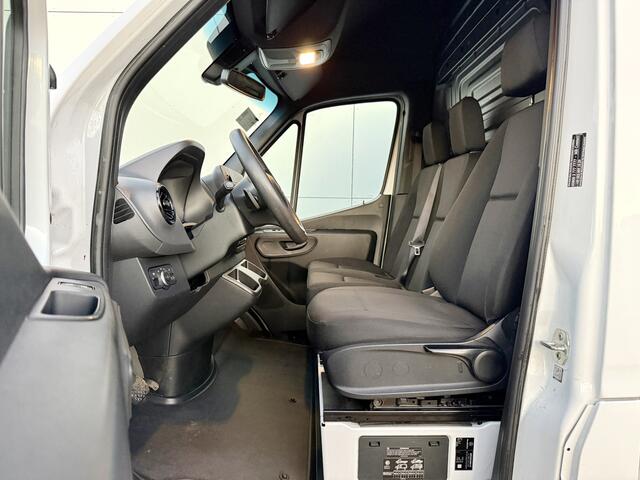 Mercedes-Benz eSprinter eSprinter L2H2 55 kWh ALL-IN PRIJS L2H2 55kWh 168km WLTP 80kw Snelladen Climate Control Camera Stoelverwarming
