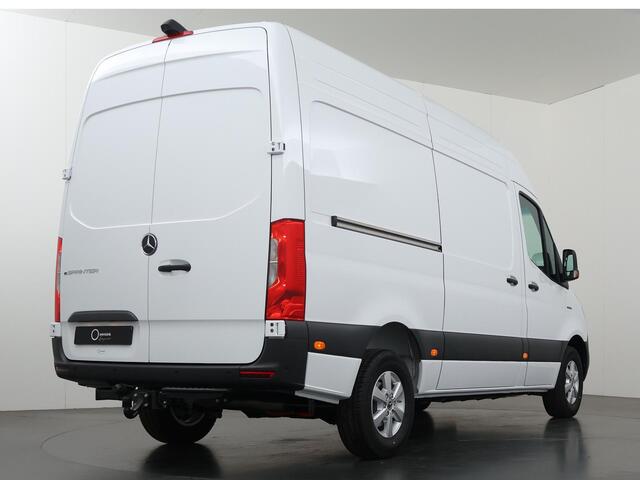 Mercedes-Benz eSprinter 314 GB L2 RWD PRO | 3 zits | Trekhaak | Stoelverwarming | Achteruitrijcamera |