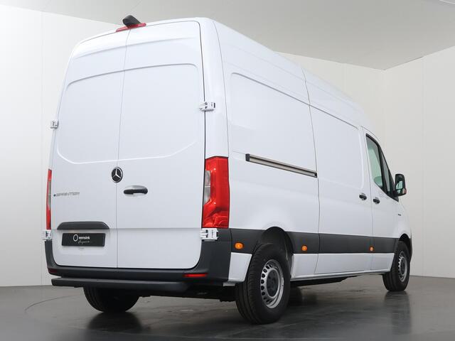 Mercedes-Benz eSprinter L2 H2 | 55 kWh | ACHTERUITRIJCAMERA | STOELVERWARMING | AIRCO | DAB+ RADIO | COMPLETE LAADRUIMTE BETIMMERING | OPSTAP TOT LAADRUIMTE | STOEL - STOEL COMFORT