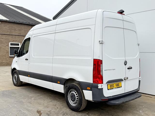 Mercedes-Benz eSprinter 55kWh 168km WLTP 94% (SOH) L2H2 80kw Snelladen Climate Control Camera Stoelverwarming
