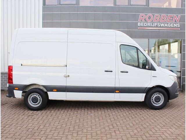 Mercedes-Benz eSprinter L2H2 47 kWh Elektrisch Aut. Airco/Cam