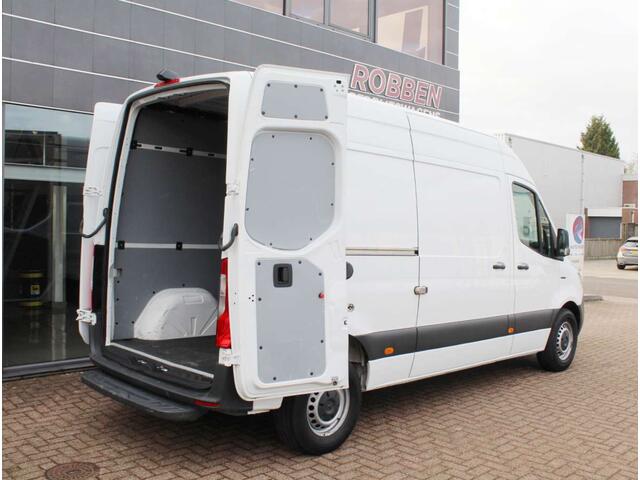 Mercedes-Benz eSprinter L2H2 47 kWh Elektrisch Aut. Airco/Cam