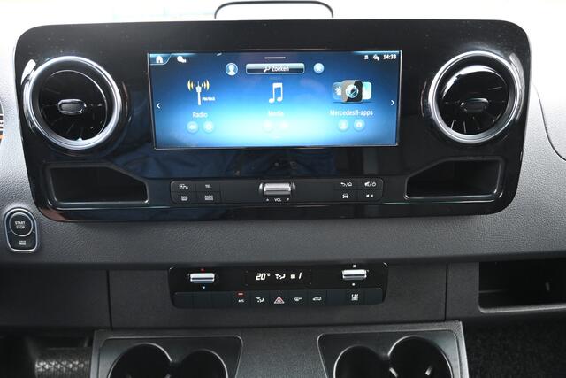 Mercedes-Benz eSprinter 320 L2H2 Pro 81kWh Snellader, Navigatie, Trekhaak, Winterpakket, Etc.