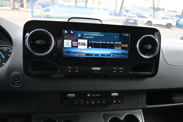 Mercedes-Benz eSprinter 320 L2H2 Select 81kWh LED, Smartphone integratie, Navigatie, Trekhaak, Etc.