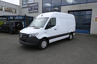 mercedes-benz-esprinter-320-l2h2-se