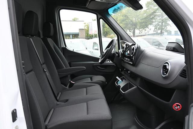 Mercedes-Benz eSprinter 314/414 L3H2 450 km Reikwijdte WLTP Pro 113kWh DC laden 115 kW, 270 graden achterdeuren, Etc.