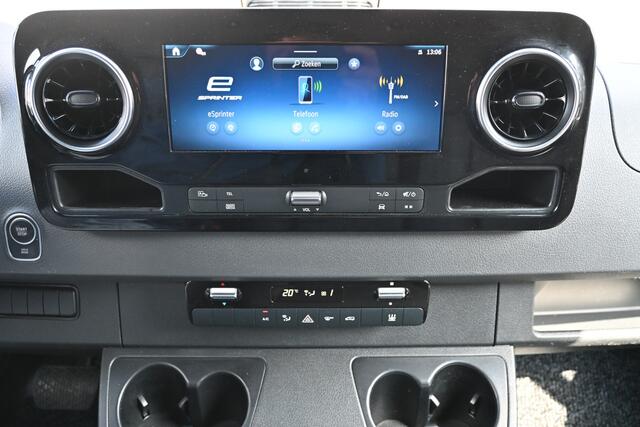 Mercedes-Benz eSprinter 314 L2H2 Pro 81kWh Snellader, Geveerde stoel, Winterpakket, Etc.