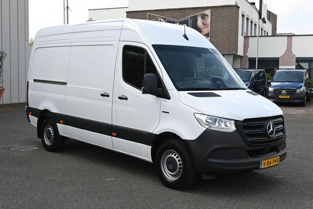 Mercedes-Benz eSprinter 314 L2H2 Pro 81kWh Snellader, Geveerde stoel, Winterpakket, Etc.