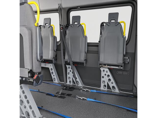 Mercedes-Benz eSprinter 4150kg versie / B-Rijbewijs / 115kw Laden / ROLSTOELBUS /