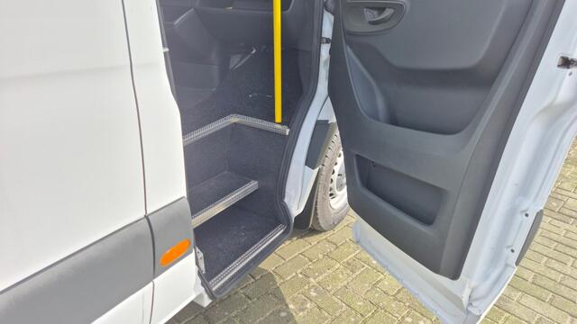 Mercedes-Benz eSprinter ROLSTOELBUS /4150kg versie / B-Rijbewijs / snelladen