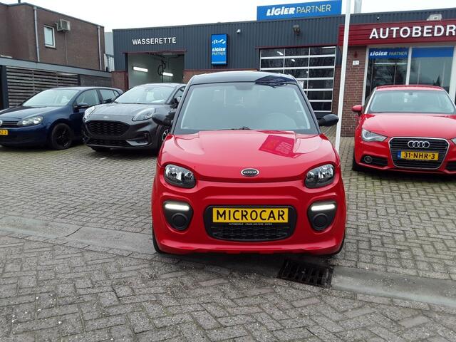 Microcar M.GO DCI ELEGANCE / AIRCO / STUURBEKRACHTIGING
