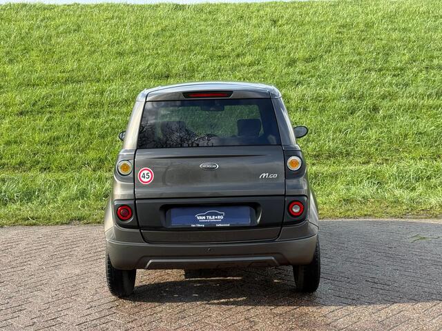 Microcar M.GO Brommobiel Initial Achteruitrijcamera | DAB + | BT Audio | Centrale vergrendeling met afstandsbediening