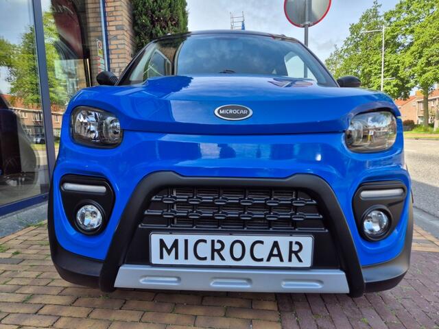 Microcar M.GO 6 X COLORPACK + AIRCONDITIONING + STUURBEKRACHTIGING