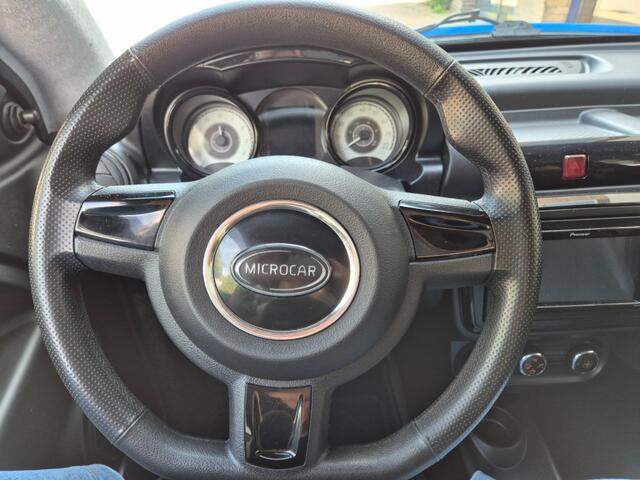Microcar M.GO 6 X COLORPACK + AIRCONDITIONING + STUURBEKRACHTIGING