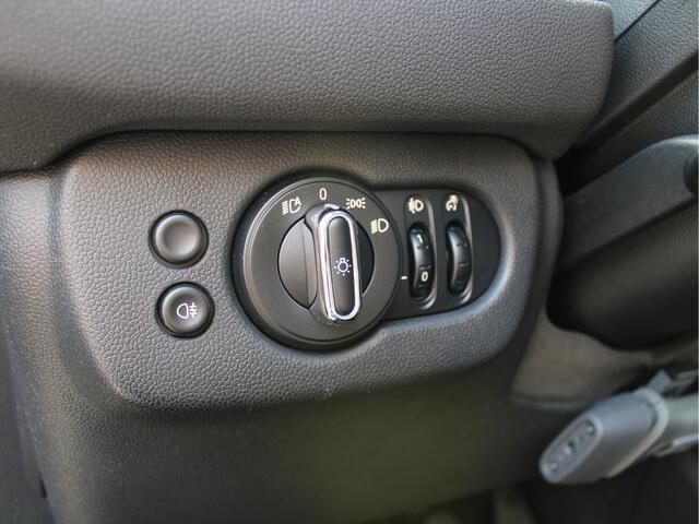Mini CLUBMAN Mini 1.5 Business 1e Eig/Panoramadak/PDC/Carplay/Airco/Navi/Cruise