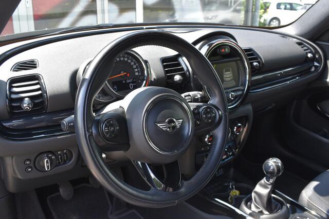 Mini CLUBMAN Mini 1.5 One Pepper Serious Business / Cruise control / Parkeersensoren / Keyless