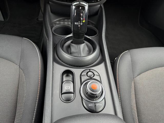 Mini CLUBMAN Mini 1.5 Automaat Salt