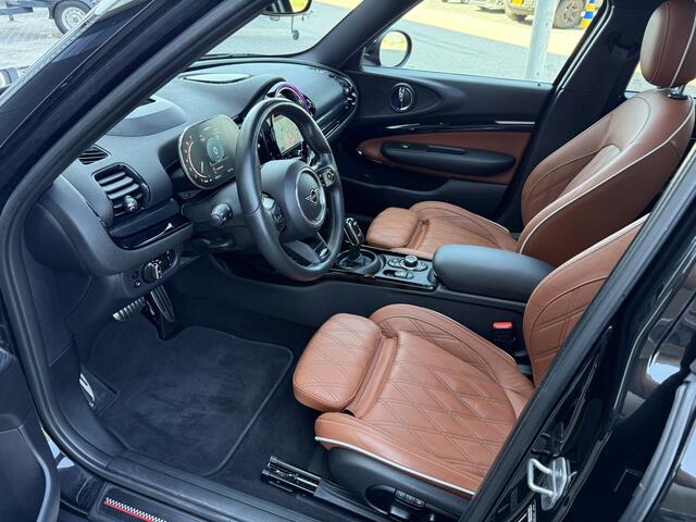 Mini CLUBMAN 2.0 JCW ALL4 306PK John Cooper Works