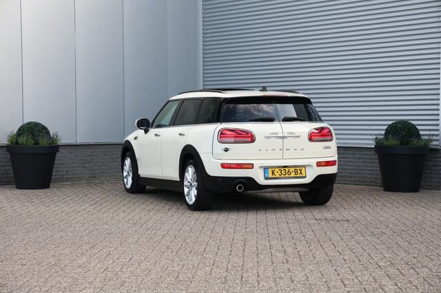 Mini CLUBMAN 1.5 Cooper Chili 136pk Aut. Pano/HUD/HenK/Cam/Leder/Stoelv