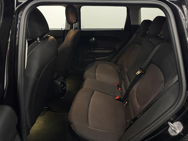 Mini CLUBMAN Mini 1.5 One Pepper Business Clima, Navi, Parkeersensoren, Stoelverwarming, Cruise control, A start stop, Clima