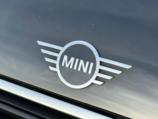 Mini CLUBMAN ONE APK 24-03-2027 Apple Carplay