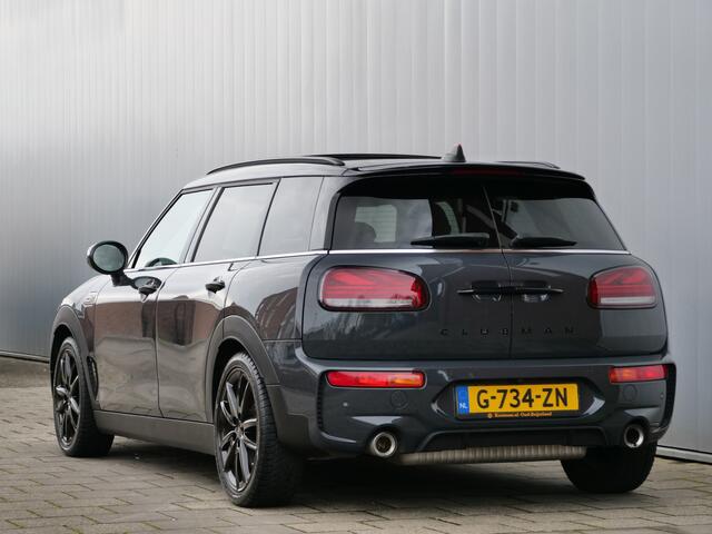 Mini CLUBMAN Mini 2.0 JCW 306pk ALL4 Chili Automaat Schuifdak / Harman/Kardon / Leder / Headup display