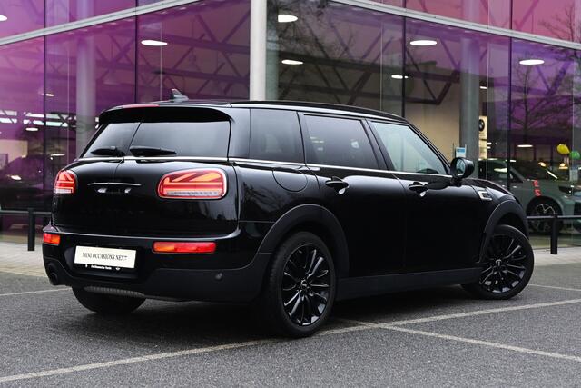 Mini CLUBMAN One Classic / Comfortstoelen / LED / PDC / Cruise Control / Navigatie / Apple CarPlay / 17" LMV