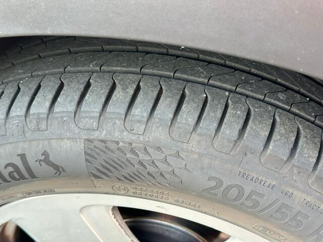 Mini CLUBMAN ONE APK 24-03-2027 Apple Carplay