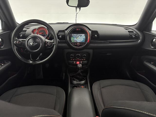 Mini CLUBMAN 1.5 One | Pano | Clima | Cruise | Carplay | Navi | Parkeersens. | Stoelverw. | NAP