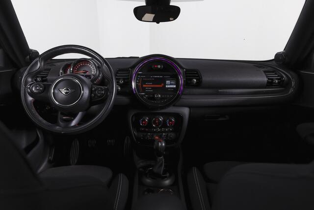 Mini CLUBMAN Mini 1.5 One Chili 100 PK | Cruise | Stoelverw. | Harman/Kardon | PDC | Camera | NAV + App. Connect | ECC | LM 18" |