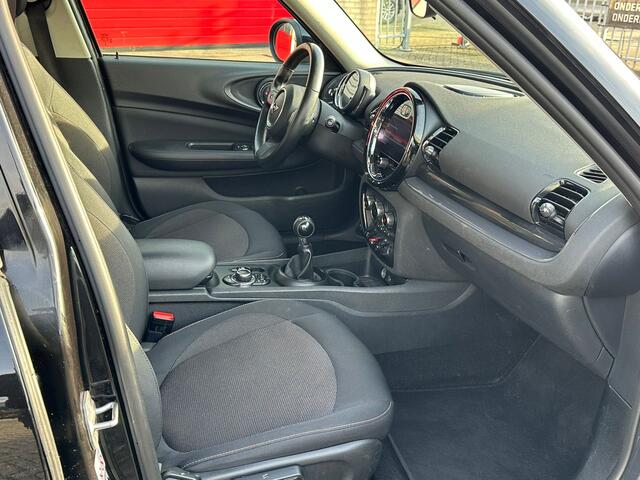 Mini CLUBMAN ONE APK 24-03-2027 APK 24-03-2027 Apple Carplay