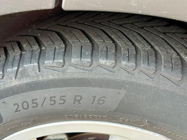 Mini CLUBMAN ONE APK 24-03-2027 APK 24-03-2027 Apple Carplay