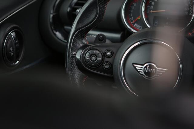 Mini CLUBMAN Mini 2.0 JCW ALL4 Chili | Pano |