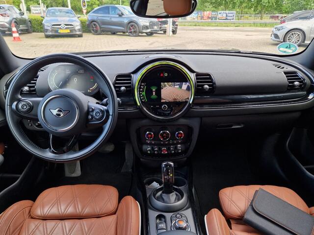 Mini CLUBMAN 1.5 Richmond PARK Navi Camera Excl.leder. Panorama full Options Top!