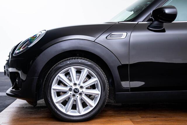 Mini CLUBMAN 1.5 One Classic LED koplampen - PDC - Navigatie - Airco - 17 inch - Cruise Control - Sportstoelen