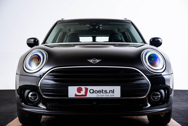 Mini CLUBMAN 1.5 One Classic LED koplampen - PDC - Navigatie - Airco - 17 inch - Cruise Control - Sportstoelen