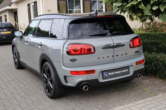 Mini CLUBMAN 2.0 Cooper S Pepper (192pk) HUD/18inch/Keyless/LED/ACC/Sfeerverlichting
