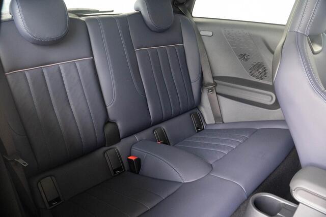 Mini COOPER 3-deurs C Aut. Favoured