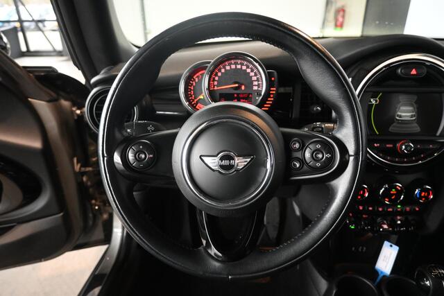 Mini COOPER Mini 1.5 Chili Serious Business Cima Navigatie Stoelverwarming Rijklaarprijs Inruil Mogelijk!