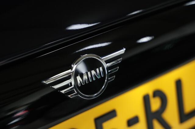 Mini COOPER 1.5 136PK Dalston JCW Aut. 5drs NAP/Stoelv/Cam/Schaalstoelen