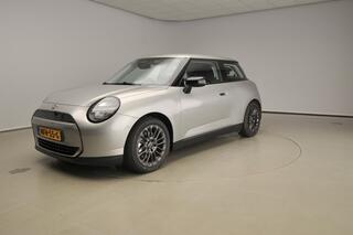 mini-cooper-3-deurs-e-driving-assis