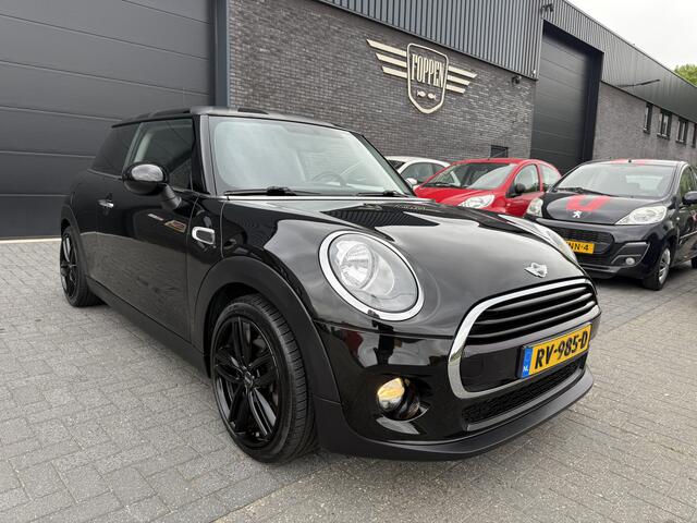 Mini COOPER Mini 1.5 Business | 12MND GARANTIE | NAVI | CRUISE | PDC | LMV |