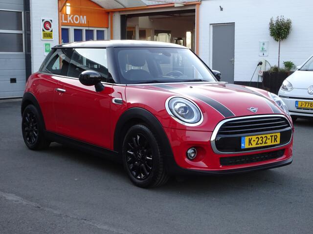 Mini COOPER Mini 1.5 Chili Navigatie, airco, licht metalen velgen, parkeersensoren, enz.