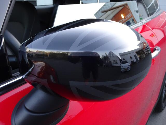 Mini COOPER Mini 1.5 Chili Navigatie, airco, licht metalen velgen, parkeersensoren, enz.