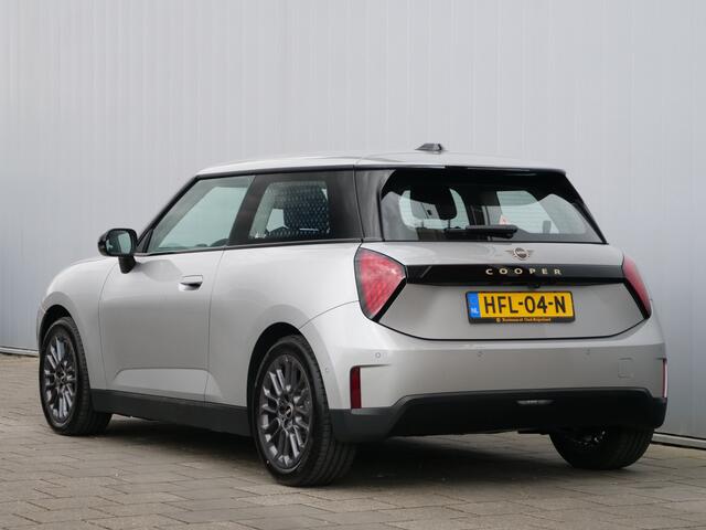 Mini COOPER Mini E Essential XS 40.7 kWh Automaat Navigatie / LED / 17 Inch