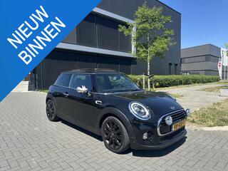 mini-cooper-1.5-chili-business-pano